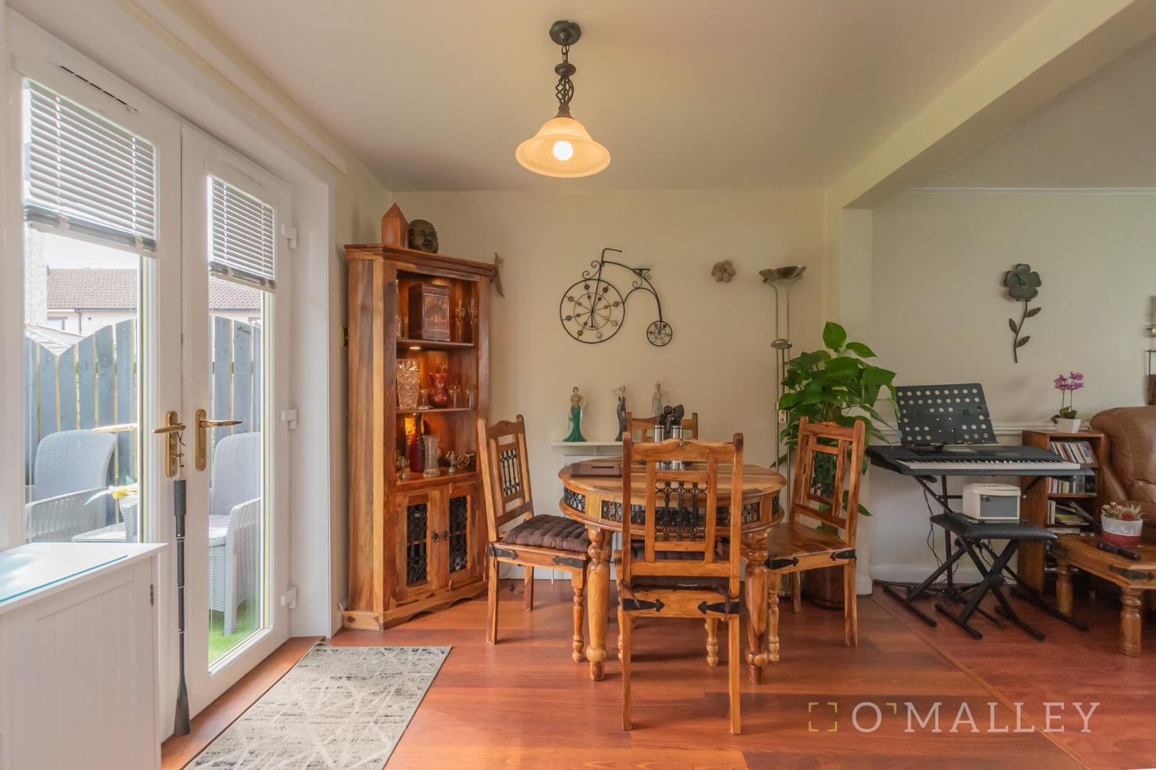15. Dining Room 1 - Copy.jpg